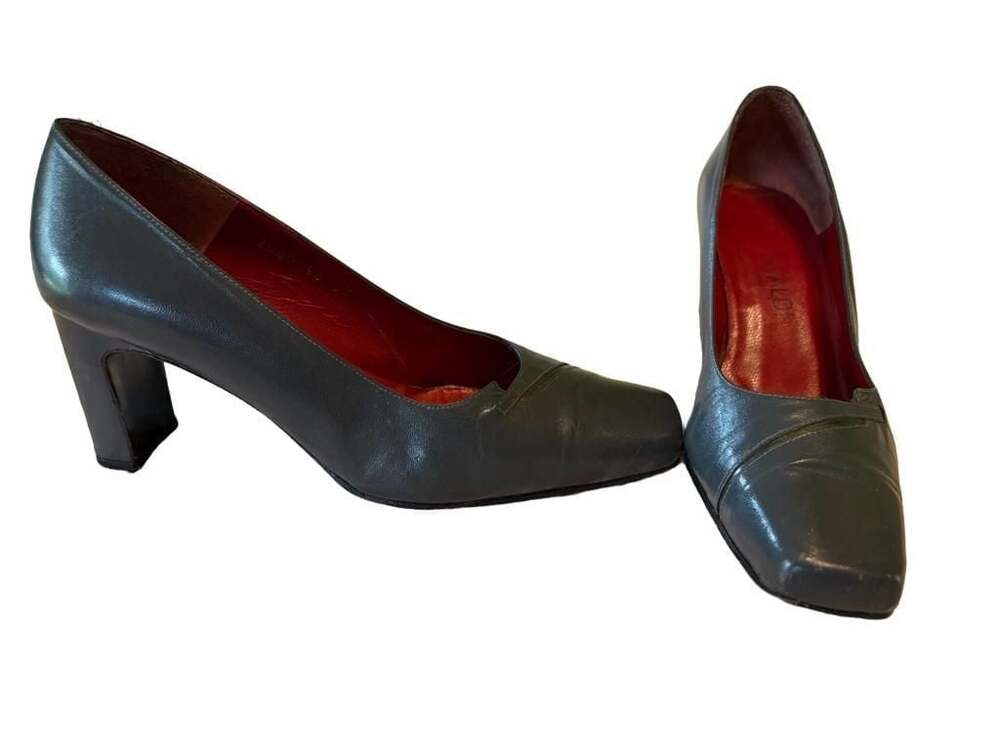 GUC Vintage Aldo Paris Dark Gray Leather Square Toe Block Pumps, 37 or 6 1/2